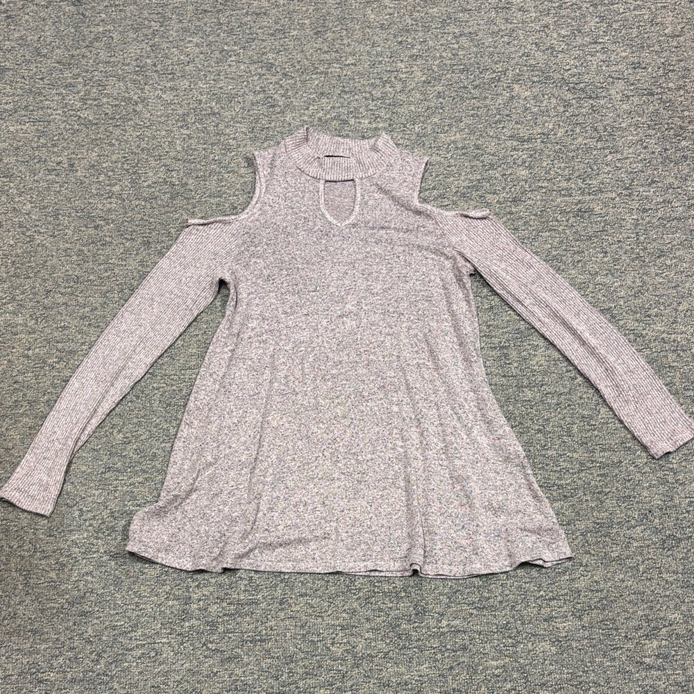 I.N. San Francisco Light Gray Cold Shoulder Top